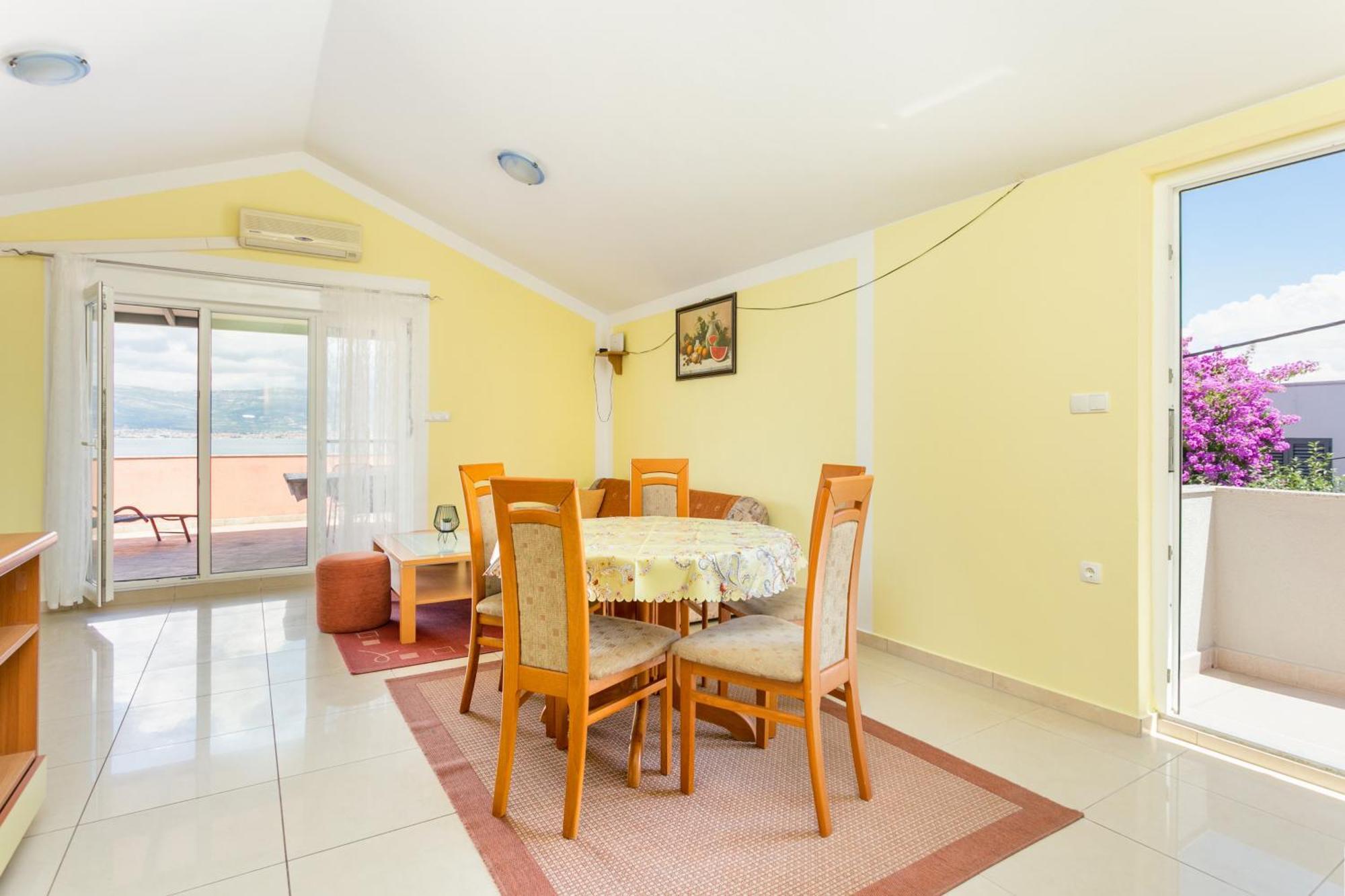 Apartments By The Sea Slatine, Ciovo - 11126 Zewnętrze zdjęcie
